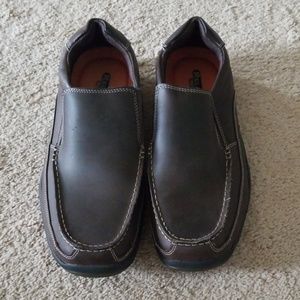 Mens size 12 Relaxed Fit brown Skechers shoes